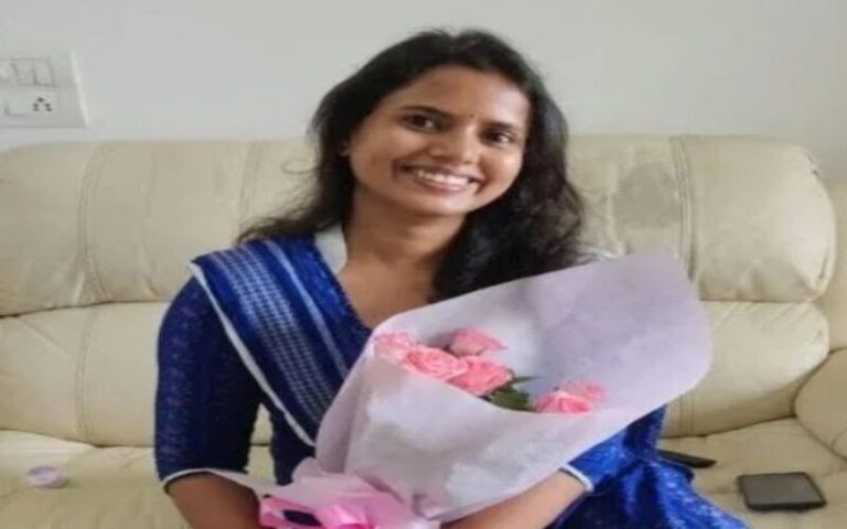 IAS success story of Sanjita Mohapatra : इंटरनेट से की यूपीएससी परीक्षा की तैयारी चार बार रही असफल परंतु पांचवें प्रयास में हासिल की 10 वीं रैंक